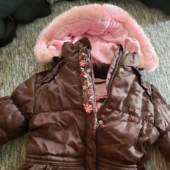 Girl's winter coat - Picture 2 of 6
